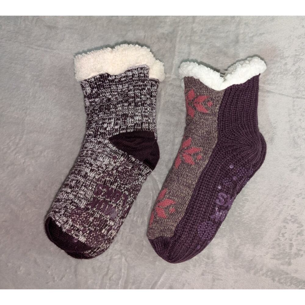 Muk luks socks 2 pair plum color sherpa‎ lined cabin socks non slip